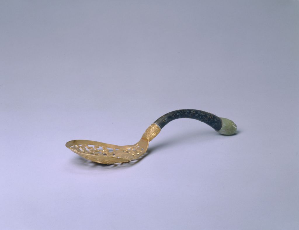 图片[1]-Gold inlaid red sandalwood handle jade top leaking spoon-China Archive